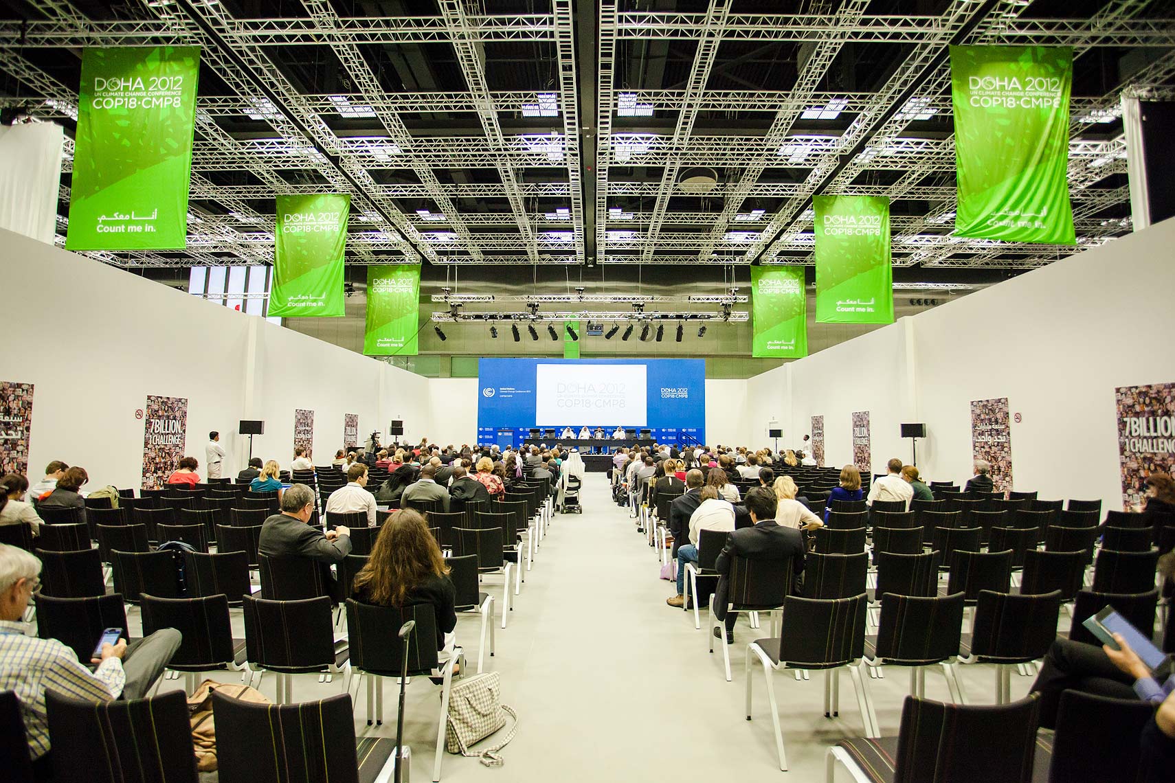 20121130-COP18-day5-press_conference-20.jpg