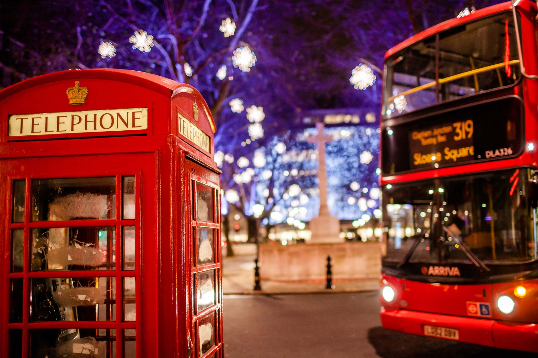 london1_phonebooth-bus.jpg